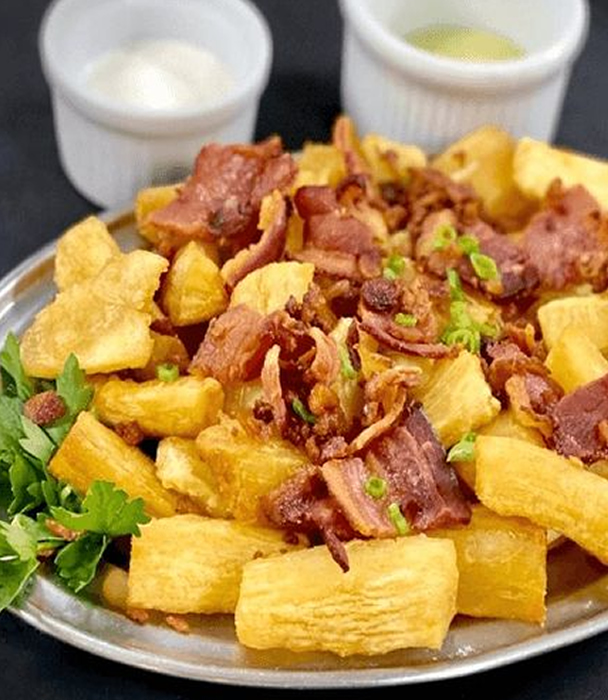 Aipim Frito com Bacon