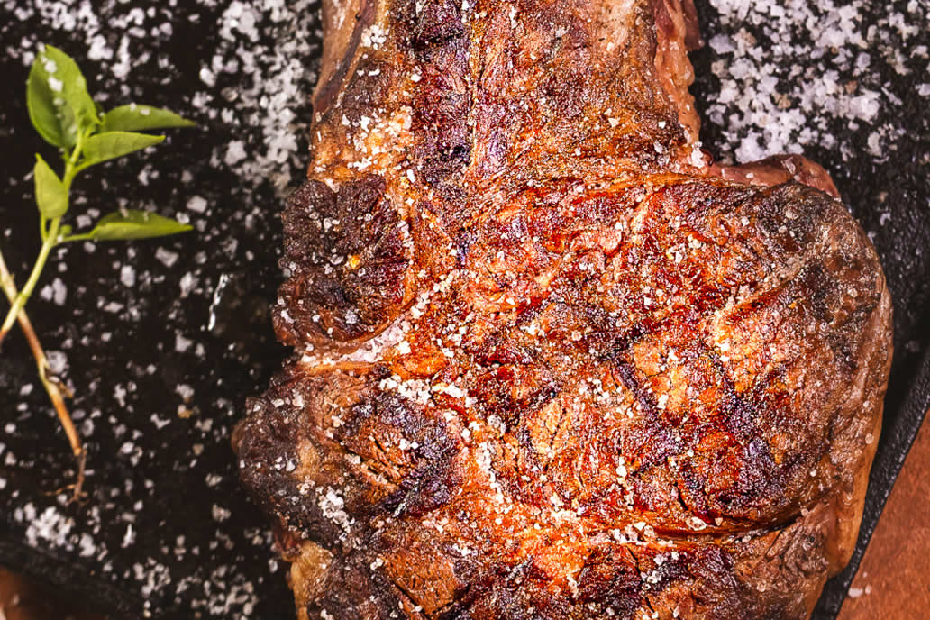 Grills - Tomahawk - Redtrees Steakhouse Grills - Tomahawk - Redtrees Steakhouse